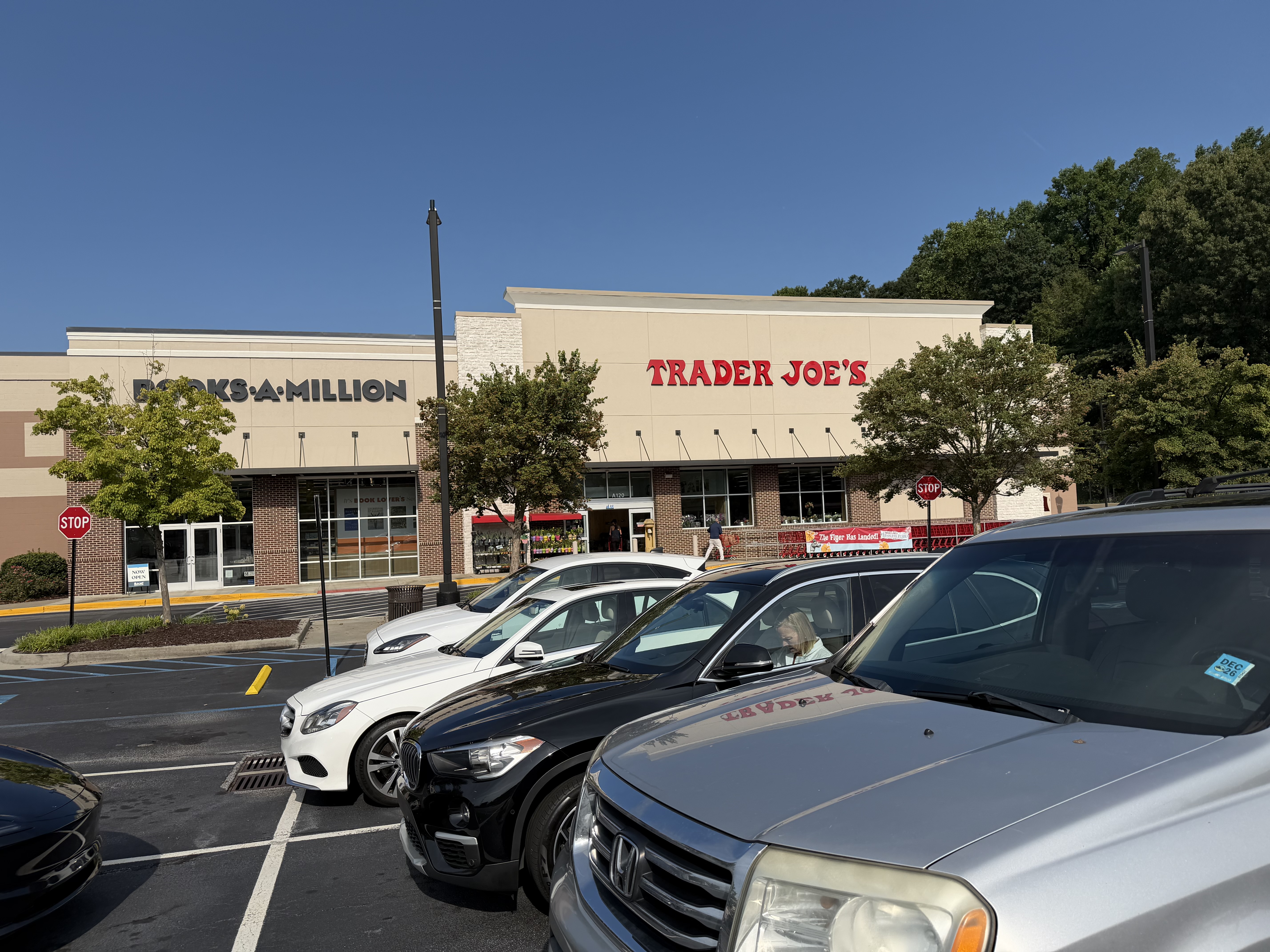Trader Joe's where Sprouts Farmers Market used to be